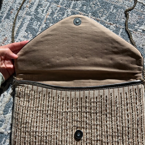 Lulu's Beaded Clutch - Brown and Gold - Picture 4 of 9